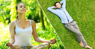 Imagem dividida entre uma mulher meditando ao ar livre e um homem deitado na grama, relaxando.