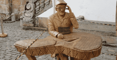 Estátua de Chico Xavier em Ouro Preto