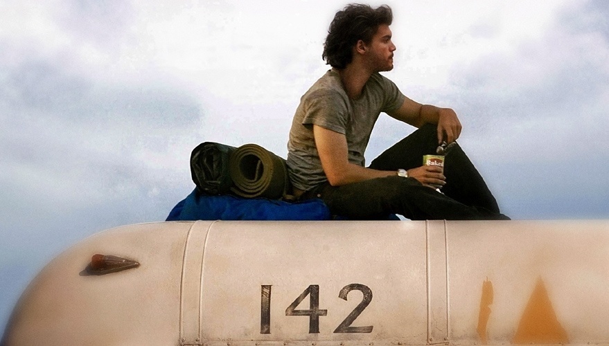 o-local-onde-morreu-christopher-mccandless-ganhou-mais-atencao-apos-a-estreia-do-filme-de-2007-into-the-wild-na-natureza-selvagem-dirigido-por-sean-penn-1426626260730_879x500