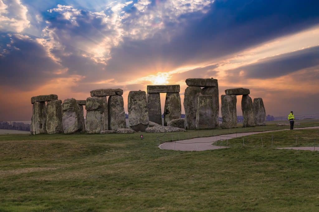 Stonehenge com pôr do sol