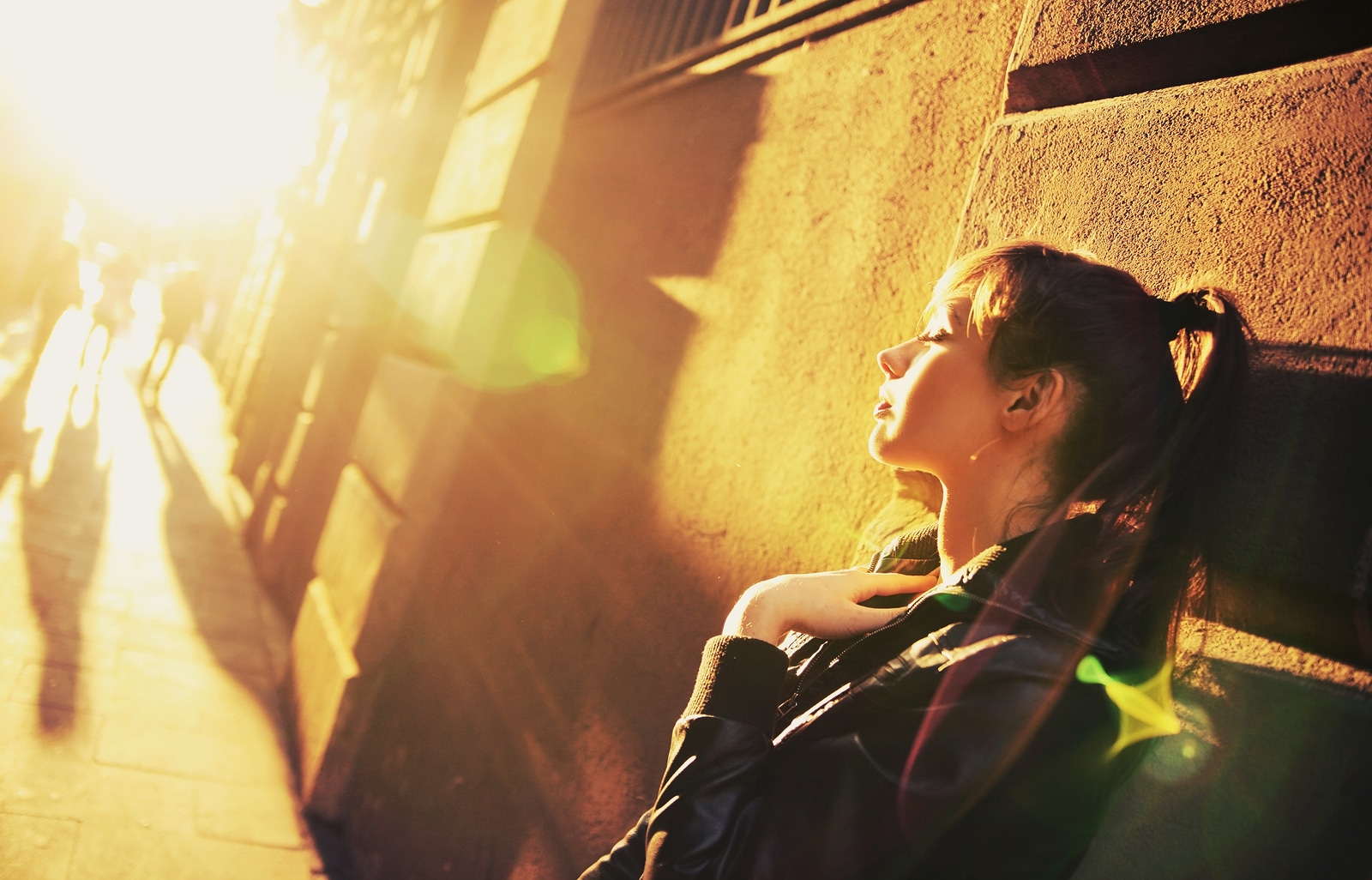 Profile portrait of a young woman