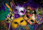 Conjunto de máscaras típicas do Carnaval.