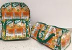 Bolsa e mochila feitas de embalagem de suco tang