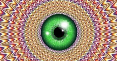 Ilusão de ótica com íris verde no centro