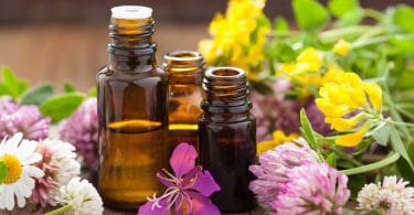 Óleos essenciais usados na aromaterapia.