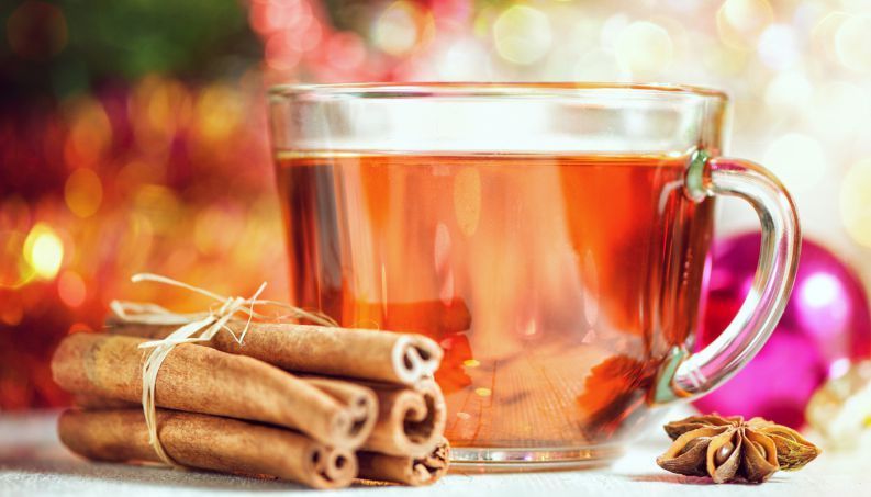 Chá de canela faz mais que acelerar a menstruação. Veja!