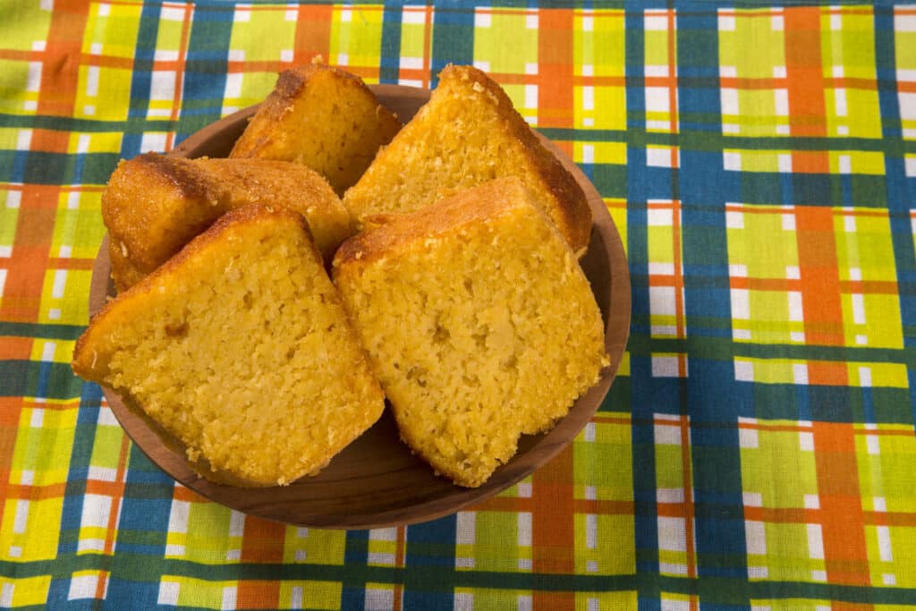 Bolo de milho com leite de coco