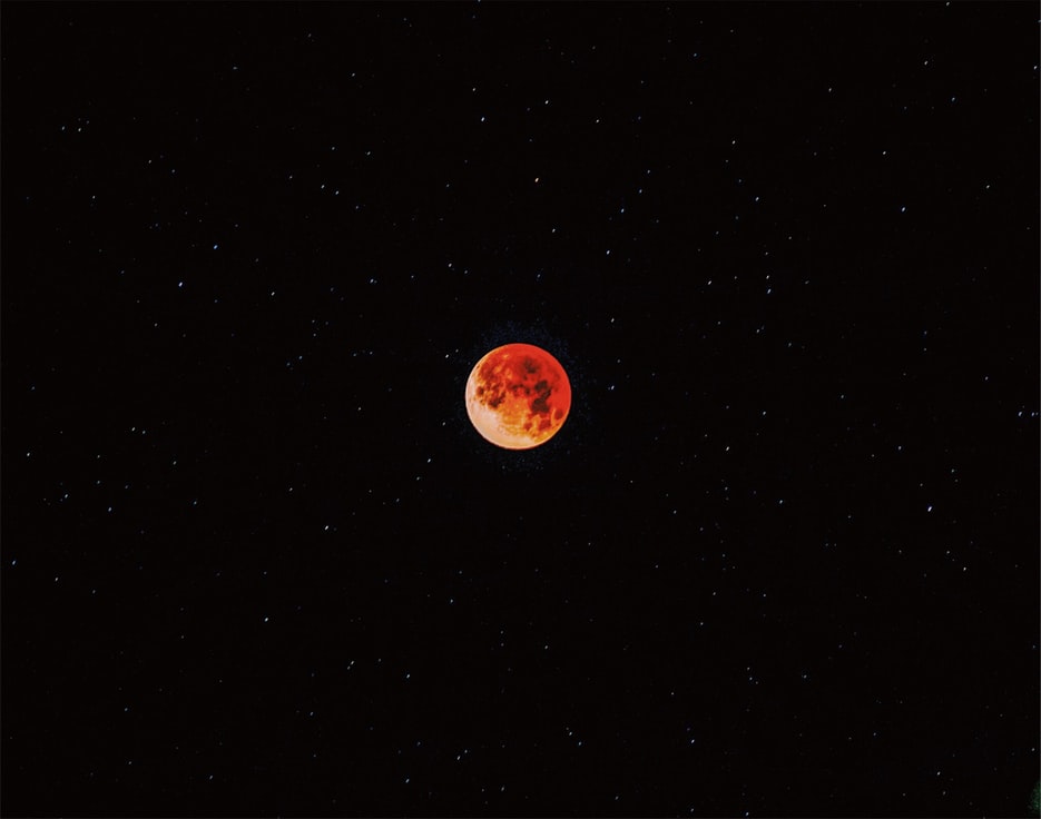 Eclipse lunar de trinta e um de janeiro de dois mil e dezoito, popularmente conhecido como Superlua Azul de Sangue