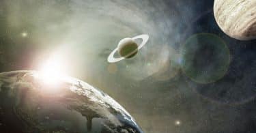 Planeta Terra, Saturno e Júpiter