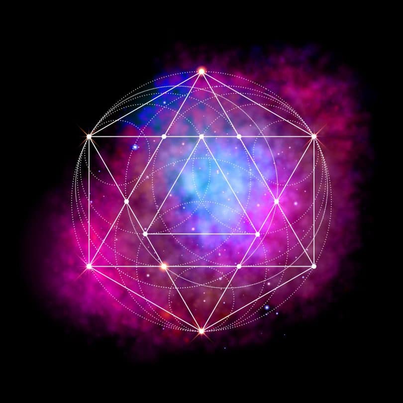 Fundo com cores neon, e formas geométricas ao redor e dentro de uma Estrela de Davi.