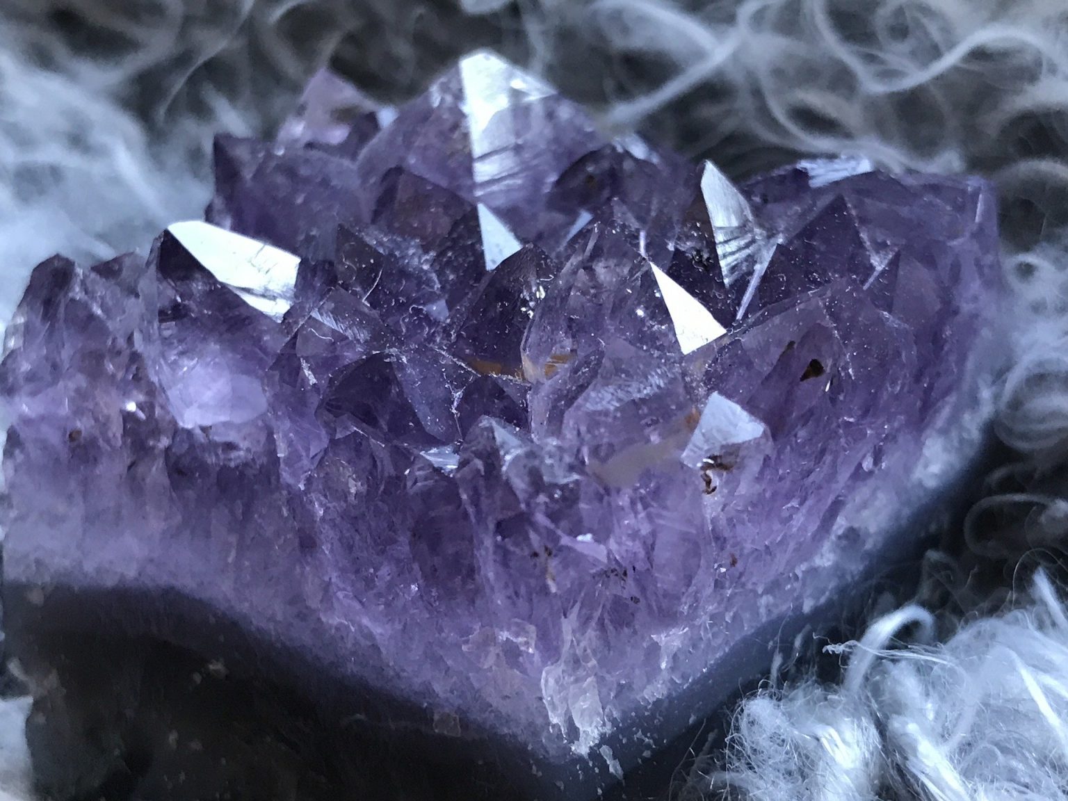 Qual a energia da pedra ametista? Conheça o seu poder! Qual a energia da pedra ametista? Conheça o seu poder!