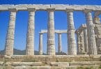 Imagem do templo de Poseidon na Grécia, representando os deuses da mitologia grega.