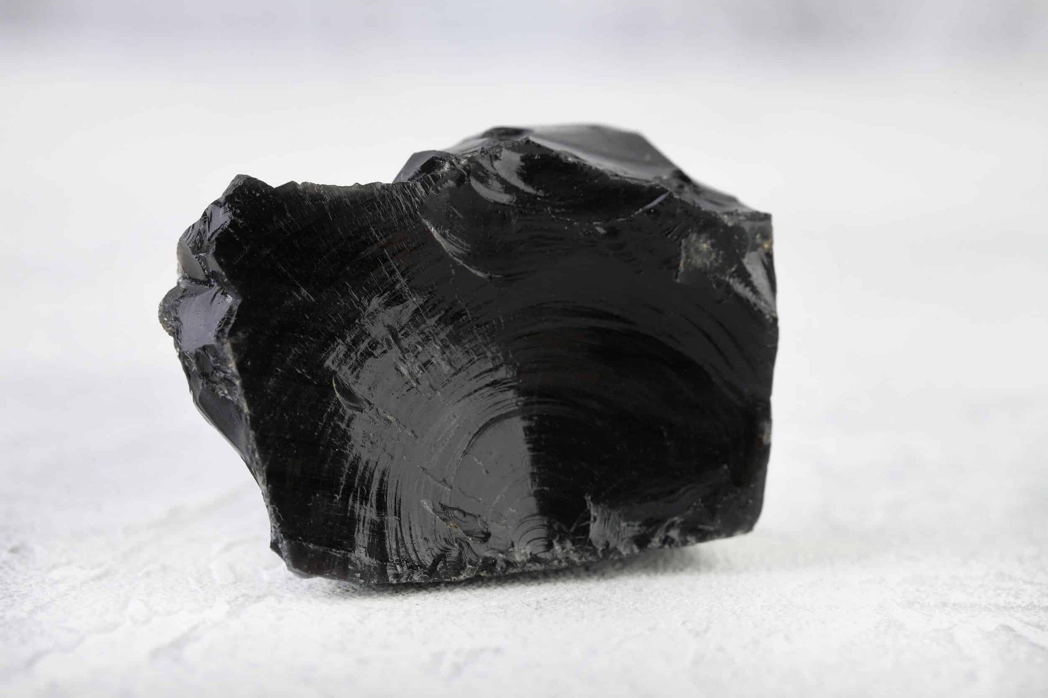 Obsidiana conheça a pedra que absorve energias negativas