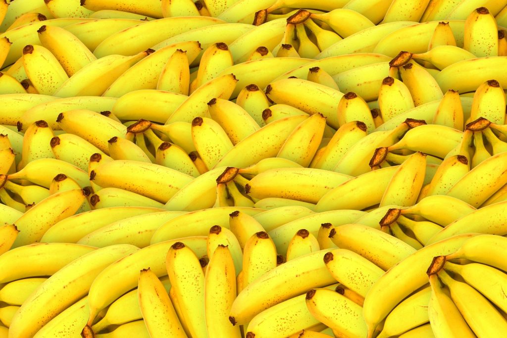 Imagem de várias bananas bem amarelinhas,