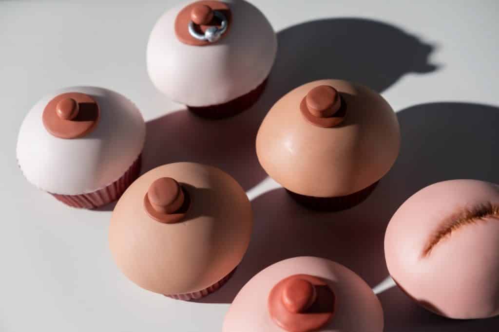 Cupcakes imitando seis femininos.