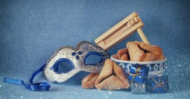 Elementos festivos do Purim.