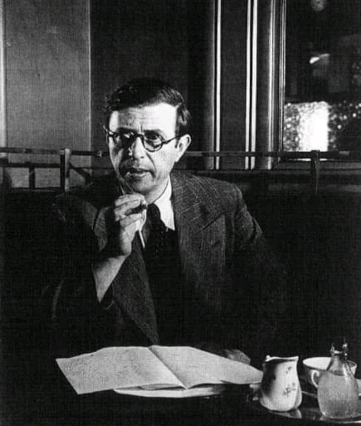 O filósofo Jean-Paul Sartre.