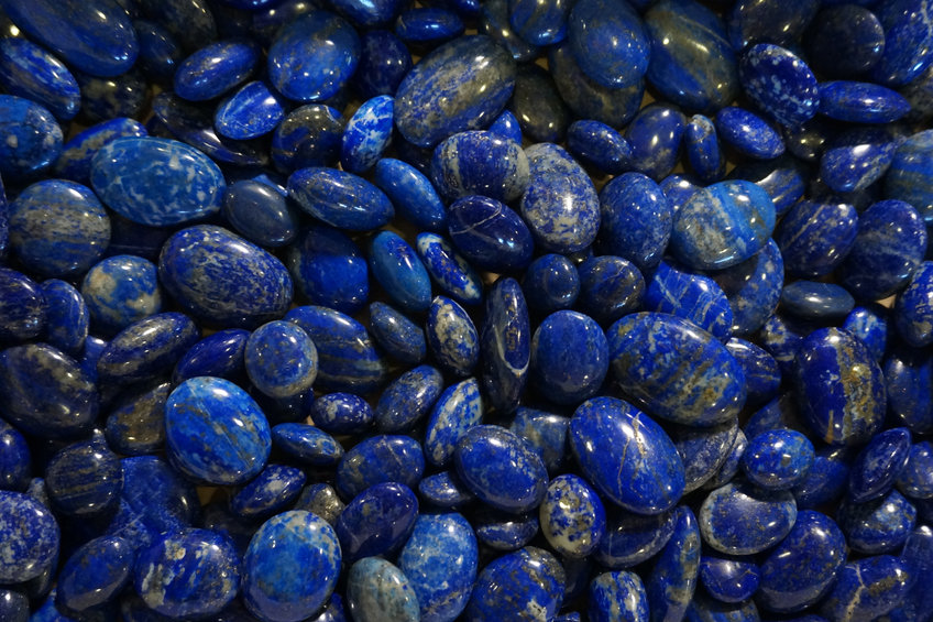Pedras Lápis-Lazuli.