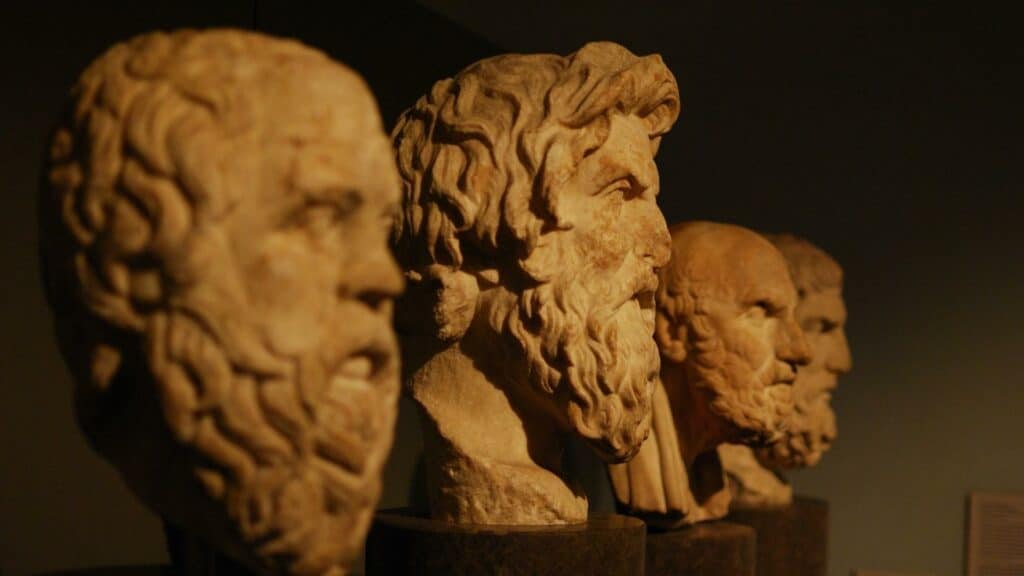 Efígies de filósofos gregos da antiguidade.