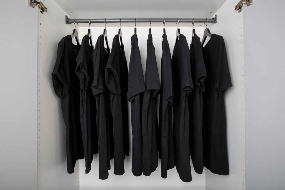 Sonhar com roupa preta é bom ou ruim? Descubra!