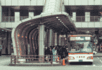 Foto de um terminal de ônibus
