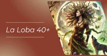 Na ilustração, a figura feminina central é adornada com elementos naturais como flores e folhas, e um lobo está presente, reforçando a conexão com a natureza selvagem. A combinação desses elementos sugere uma representação da "La Loba", um arquétipo que em algumas culturas representa a mulher selvagem, curadora e sábia. Há o escrito "La Loba 40+" na imagem, se referindo ao nome do evento.