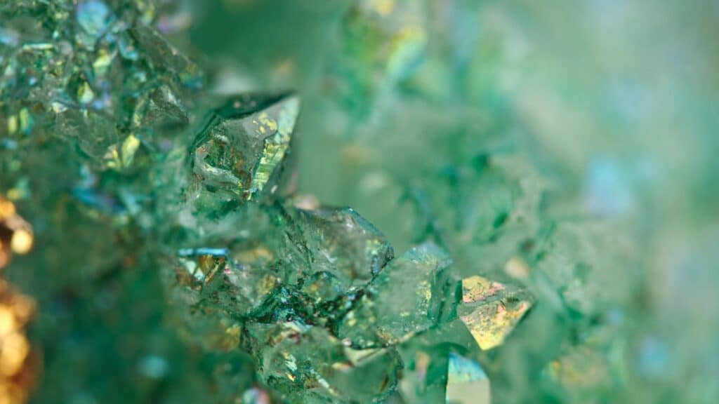 Imagem de uma pedra de Ágata Verde, bem natural.